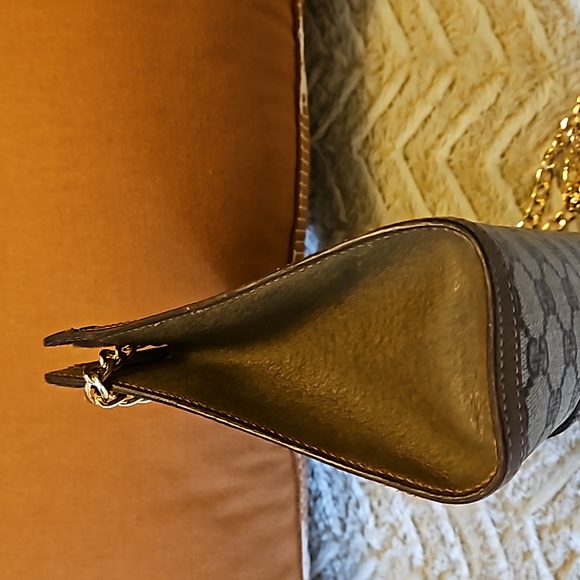 Gucci GG Sherry Line Clutch - Picture 6 of 16